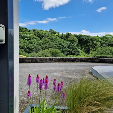 La - Between And Rosscarbery Leap