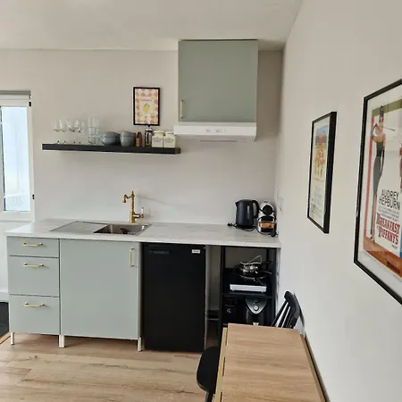 La - Between And Rosscarbery Leap